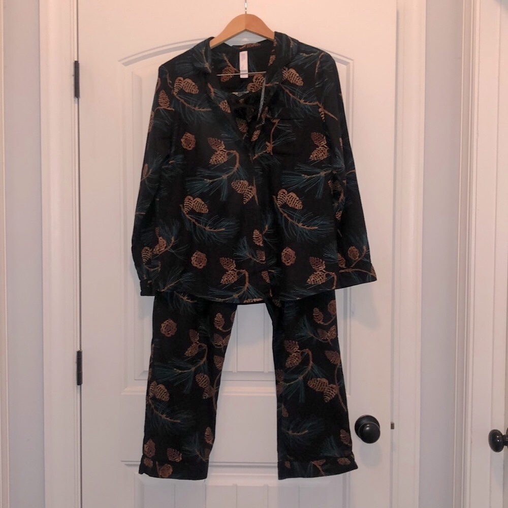Pajama set, size medium, soft cotton, EUC